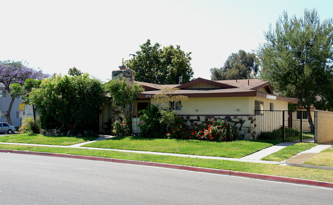 11732 Stuart Dr in Garden Grove, CA - Building Photo - Building Photo