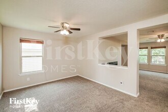 11235 Forest Pass Ct in Live Oak, TX - Building Photo - Building Photo