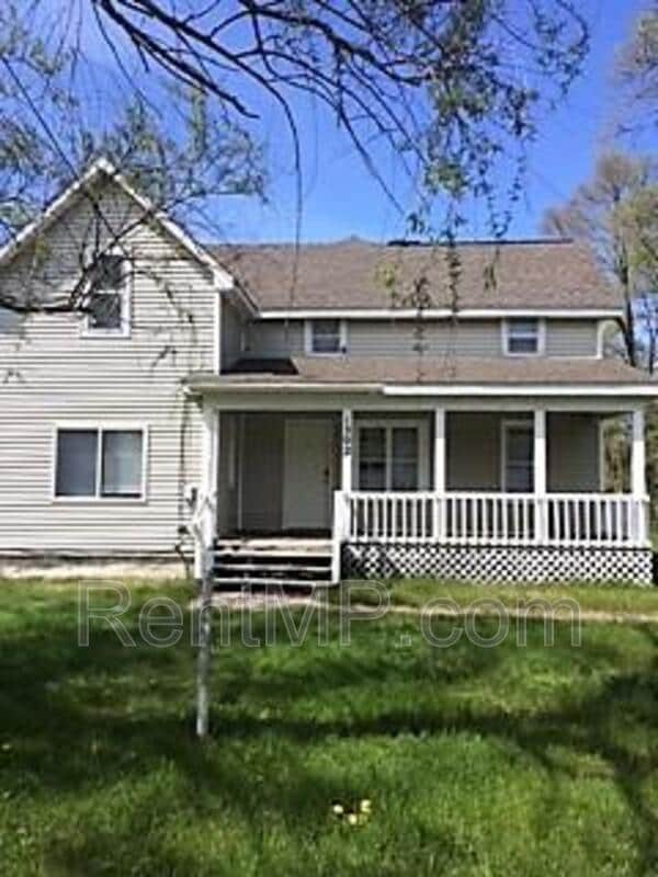 1302 W Lyons St in Mt. Pleasant, MI - Building Photo - Building Photo