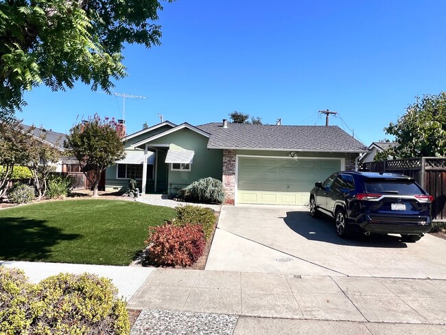 1086 Sweet Ave in San Jose, CA - Building Photo - Building Photo