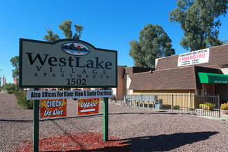 Westlake Village in Tucson, AZ - Building Photo - Building Photo