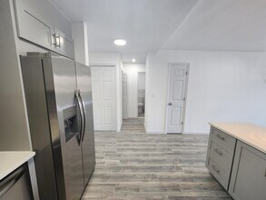 7100 JFK Blvd E, Unit 1B in Guttenberg, NJ - Foto de edificio - Building Photo