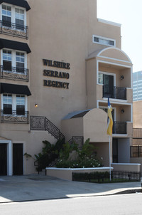 Wilshire Serrano Regency in Los Angeles, CA - Foto de edificio - Building Photo