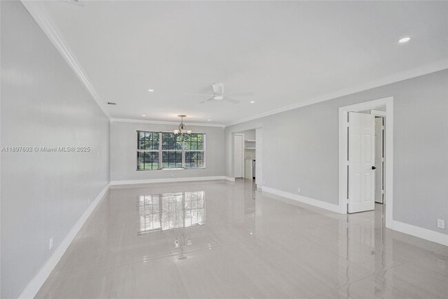 2238 Rodman St in Hollywood, FL - Building Photo - Building Photo