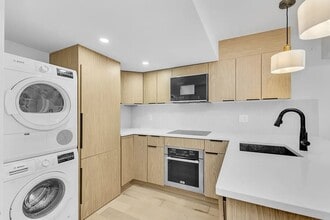 704 Eighth Avenue, Unit GARDEN in Brooklyn, NY - Building Photo - Building Photo