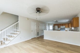 357 Amelon Rd in Madison Heights, VA - Building Photo - Building Photo