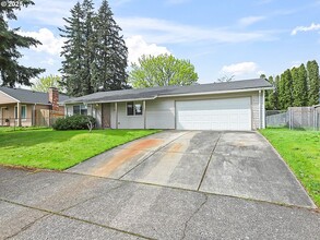 2408 NE 92nd Ave in Vancouver, WA - Building Photo - Building Photo