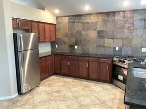 1517 Scotch Pine Dr in Brandon, FL - Building Photo - Building Photo