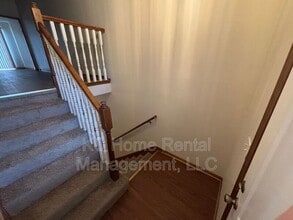 501 Regina Ct in Raymore, MO - Building Photo - Building Photo