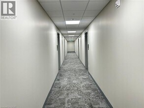 1100 Lackner Pl in Kitchener, ON - Building Photo - Building Photo