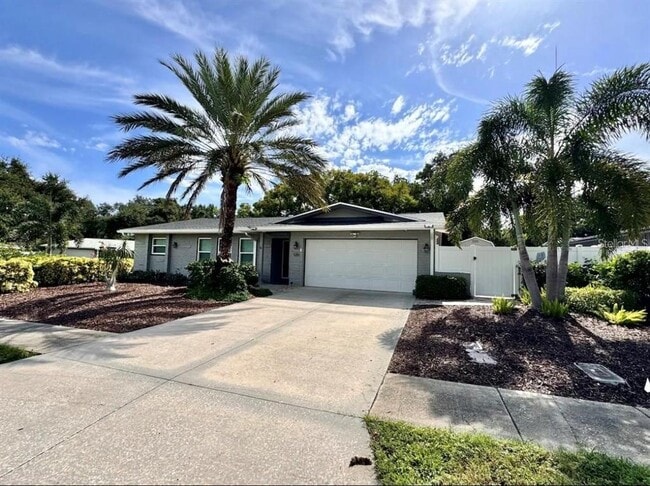 property at 1281 Maple St SW