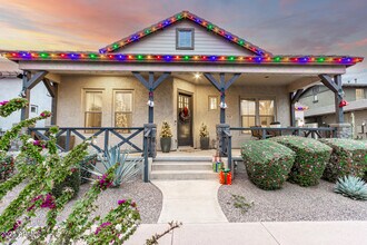 9250 E Via De Vaquero Dr in Scottsdale, AZ - Building Photo - Building Photo