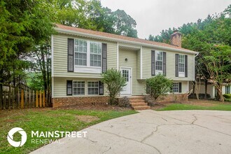 1931 Teresa Jill Dr in Charlotte, NC - Building Photo - Building Photo