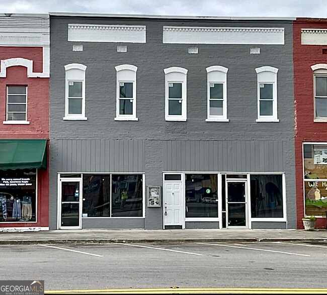 property at 14 W Alabama St