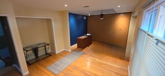 1301 Lynngrove Dr in Manhattan Beach, CA - Building Photo