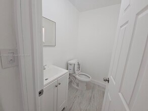 11287 SW 169th St in Miami, FL - Building Photo - Building Photo