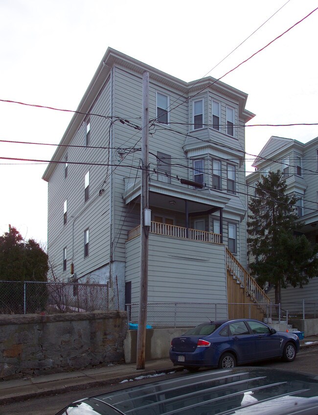 184-186 Beach St in Fall River, MA - Building Photo - Building Photo