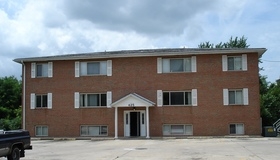 425 S Fourth St in Riverton, IL - Foto de edificio