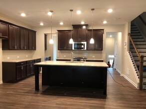 3930 Redwood Dr in Cumming, GA - Building Photo - Building Photo