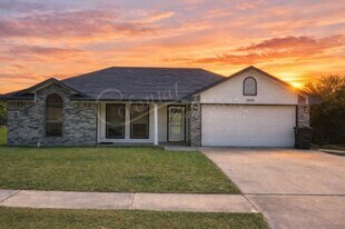 3806 Oak Valley Dr in Killeen, TX - Building Photo