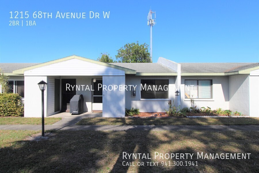 1215 68th Ave Dr W in Bradenton, FL - Building Photo