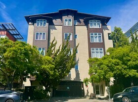 2029 Channing Way, Unit 4D in Berkeley, CA - Building Photo