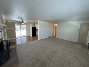 1504 S Douglas Ave in Loveland, CO - Building Photo - Building Photo