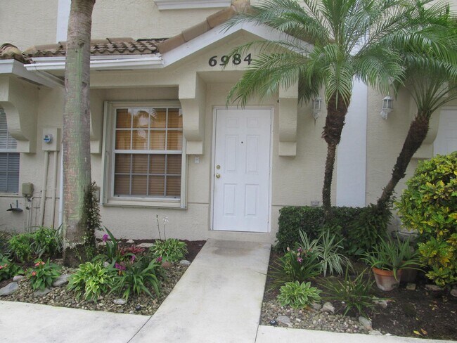 6984 Stoney Creek Cir in Greenacres, FL - Foto de edificio - Building Photo