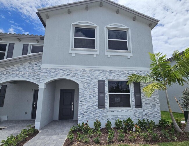 115 SE 11th St in Florida City, FL - Building Photo - Building Photo