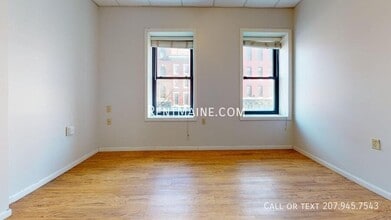 35 Main St, Unit 22 in Bangor, ME - Building Photo - Building Photo