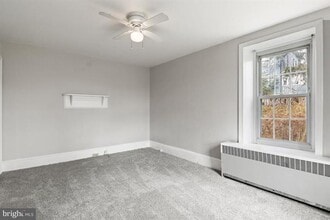 1651 Limekiln Pike in Dresher, PA - Foto de edificio - Building Photo