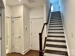 5013 Sovereignty Ct in Charlotte, NC - Building Photo - Building Photo