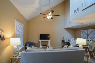 510 E Gillespie St-Unit -D20 in Starkville, MS - Building Photo - Building Photo