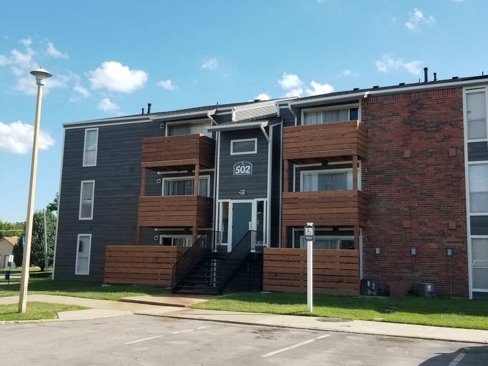 Hillside on Madison in Broken Arrow, OK - Foto de edificio