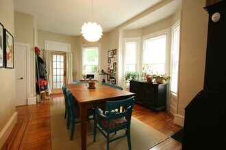 45 Brastow Ave in Somerville, MA - Foto de edificio - Building Photo