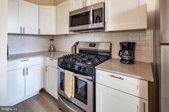 4245 Ogden St in Philadelphia, PA - Building Photo - Building Photo