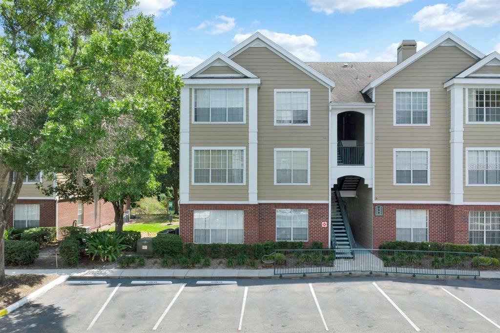 13103 Mulberry Park Dr in Orlando, FL - Foto de edificio