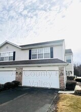 2340 Stoughton Cir in Aurora, IL - Building Photo - Building Photo