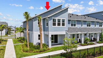 4520 Longwood Lk Sq in Westlake, FL - Building Photo