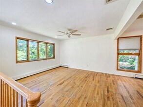 241 Summit Park Rd in Spring Valley, NY - Building Photo - Building Photo