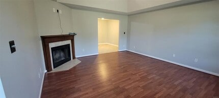 135 Daffodil Dr in Millbrook, AL - Building Photo - Building Photo