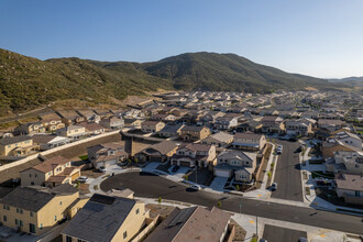 29692 Wolf Glen Ct in Menifee, CA - Building Photo - Building Photo