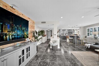 372 Golfview Rd in North Palm Beach, FL - Building Photo - Building Photo