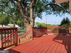 1015 Veirs Mill Rd in Rockville, MD - Building Photo - Building Photo