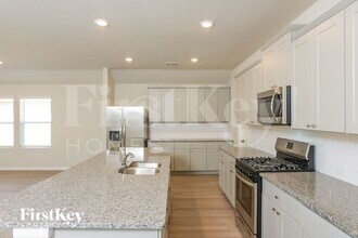 1823 Morse Way in San Antonio, TX - Foto de edificio - Building Photo