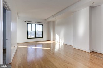 910 M St NW-Unit -1107 in Washington, DC - Building Photo - Building Photo