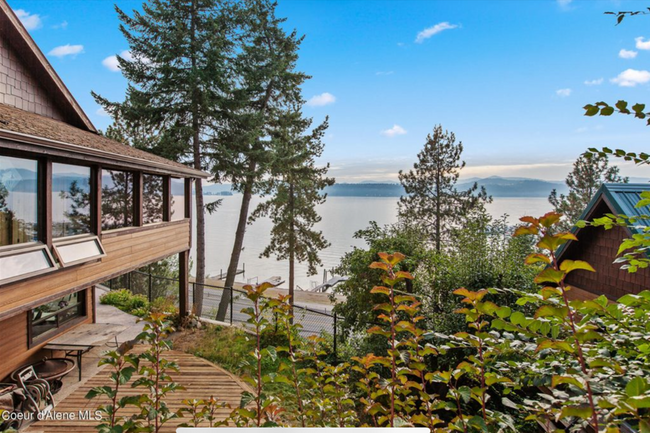 1835 S Silver Beach Rd in Coeur d'Alene, ID - Building Photo - Building Photo
