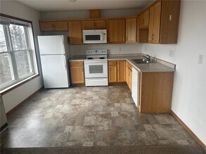 11 Alta Miikana Rd in Tofte, MN - Foto de edificio - Building Photo
