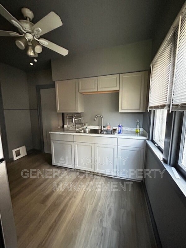 13309 Christine Ave in Garfield Heights, OH - Building Photo - Building Photo