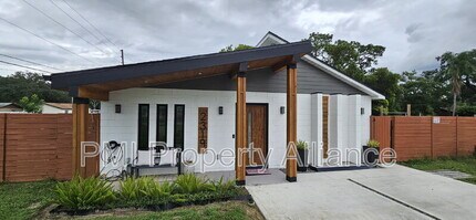 2319 Drake Dr in Orlando, FL - Building Photo - Building Photo